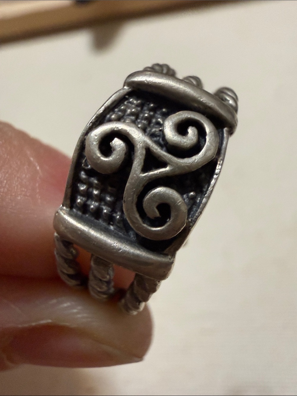 Sterling Silver 925 Antique-Style Silver Swirl Statement Ring size 7.5 - Picture 10 of 10